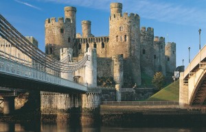 Conwy_Castle_-_bridge_view